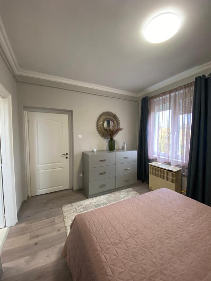 Oliaparman Appartement Eger Buitenkant foto