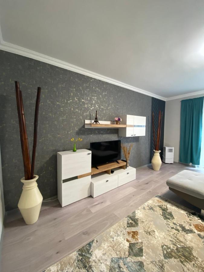 Oliaparman Appartement Eger Buitenkant foto