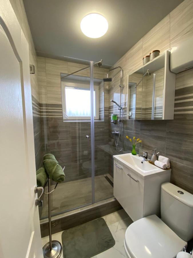 Oliaparman Appartement Eger Buitenkant foto