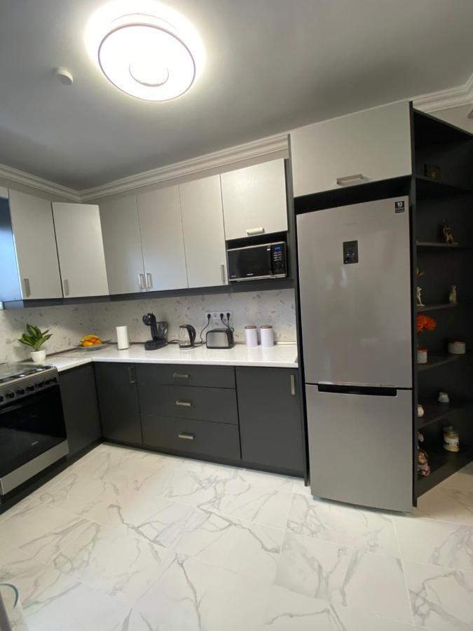 Oliaparman Appartement Eger Buitenkant foto